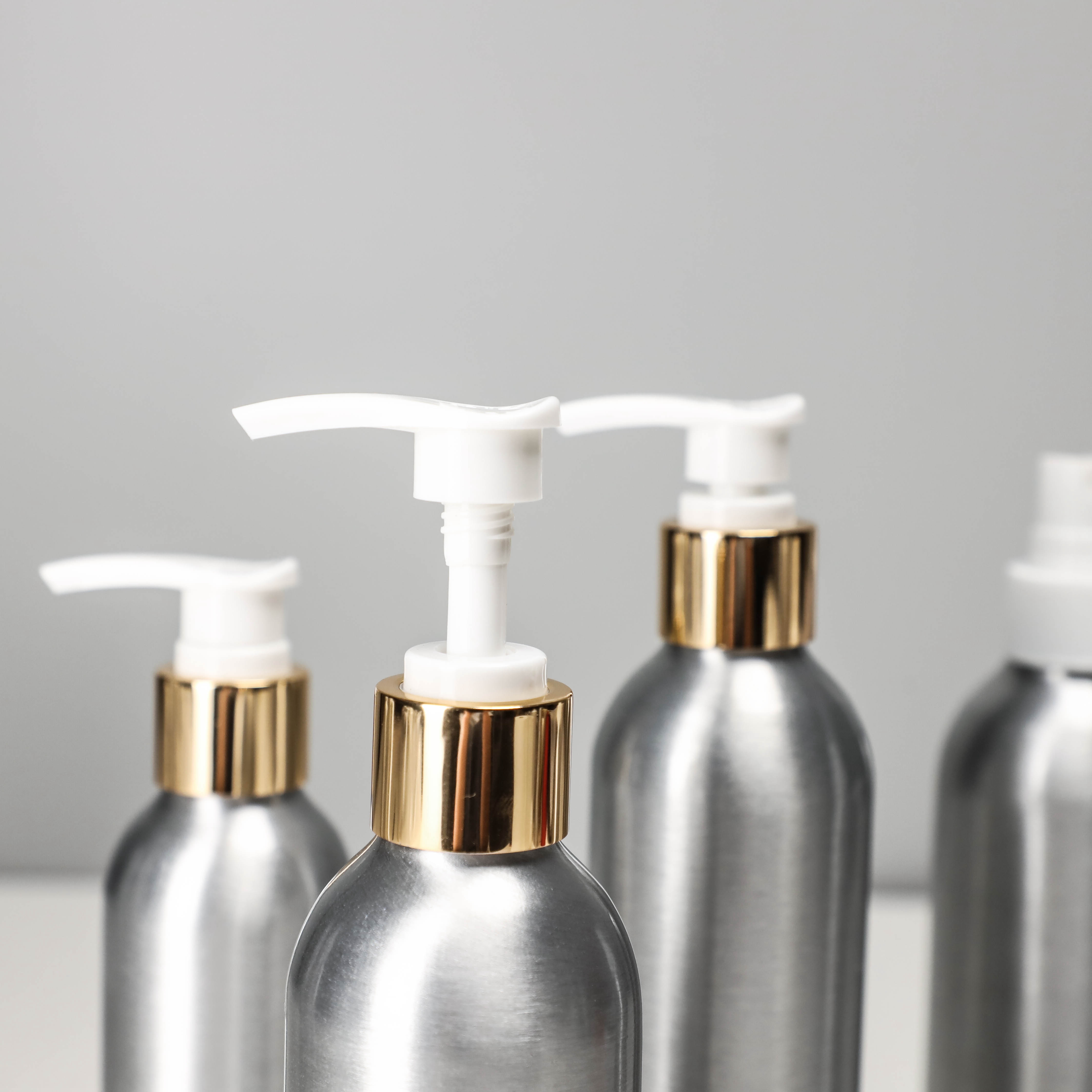 High quality 30ml 50ml 100ml 120ml 150ml 250ml 2oz 4oz luxury cosmetic aluminum spray fine mist bottle