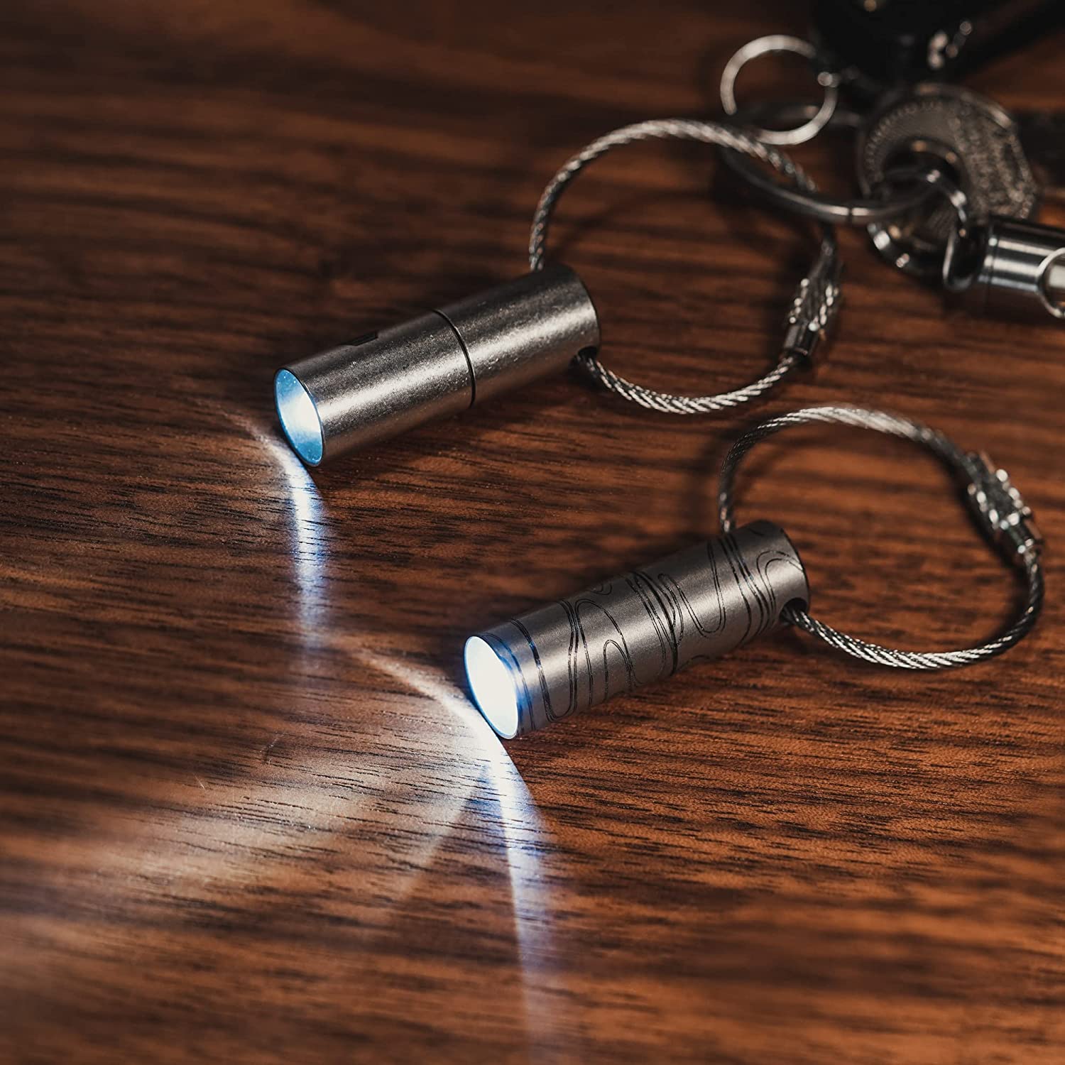 KeyUnity KF00 Cloud Pattern Titanium Mini Keychain LED Flashlights, 15 Lumens Waterproof Electric Torch Light Handheld
