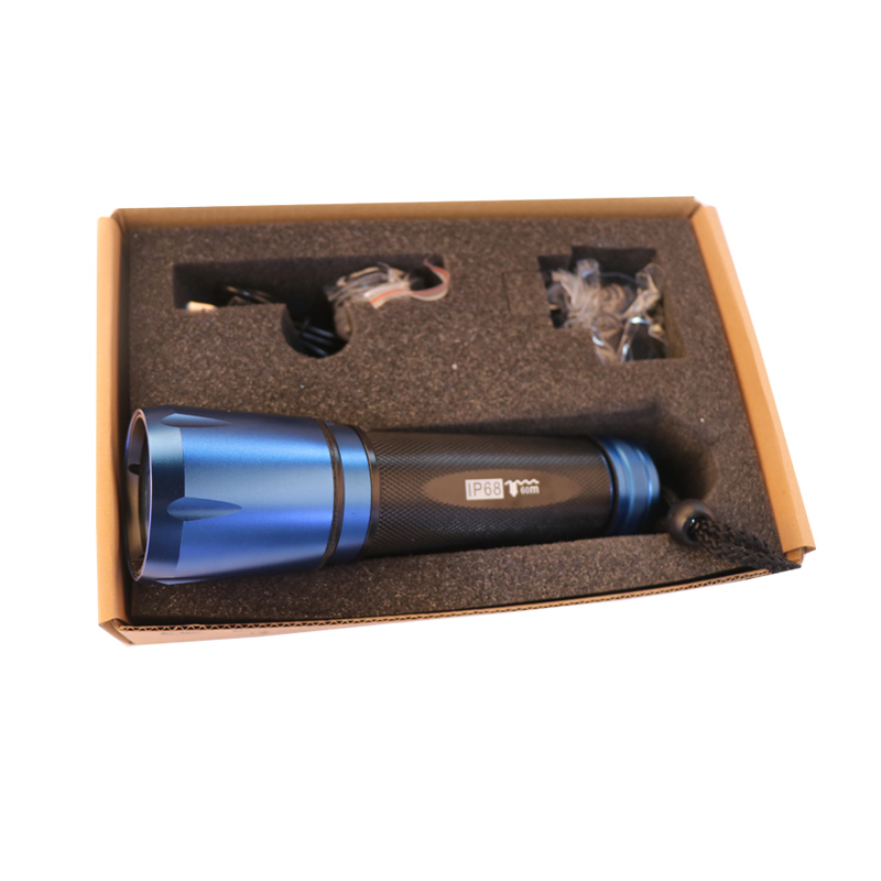 Trending products 2022 new arrivals IP68 scuba diving torch light underwater fishing flashlight
