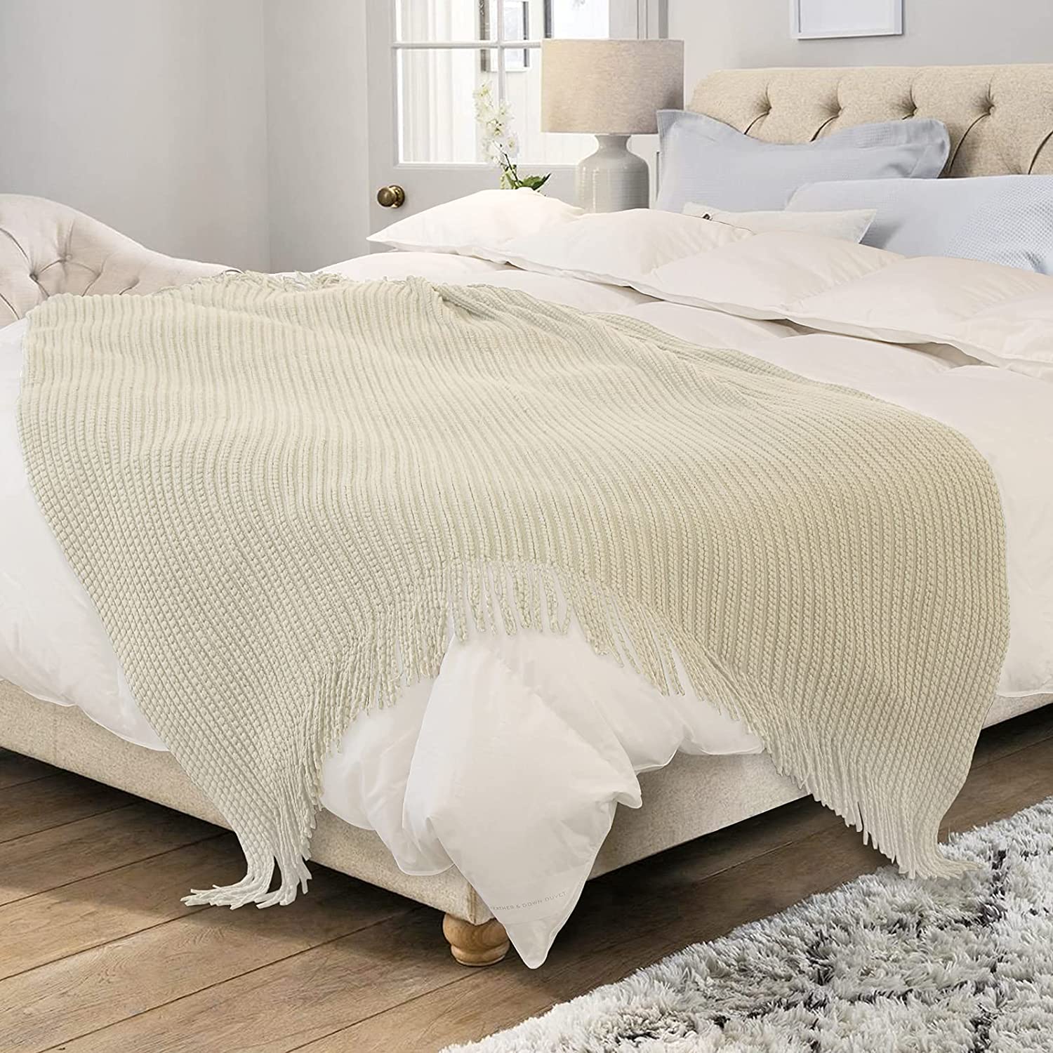 100% Acrylic Decorative Weave Throw Blanket Extra Soft Knitted Blanket with Tassels Textured Blanket for Sofa Couch