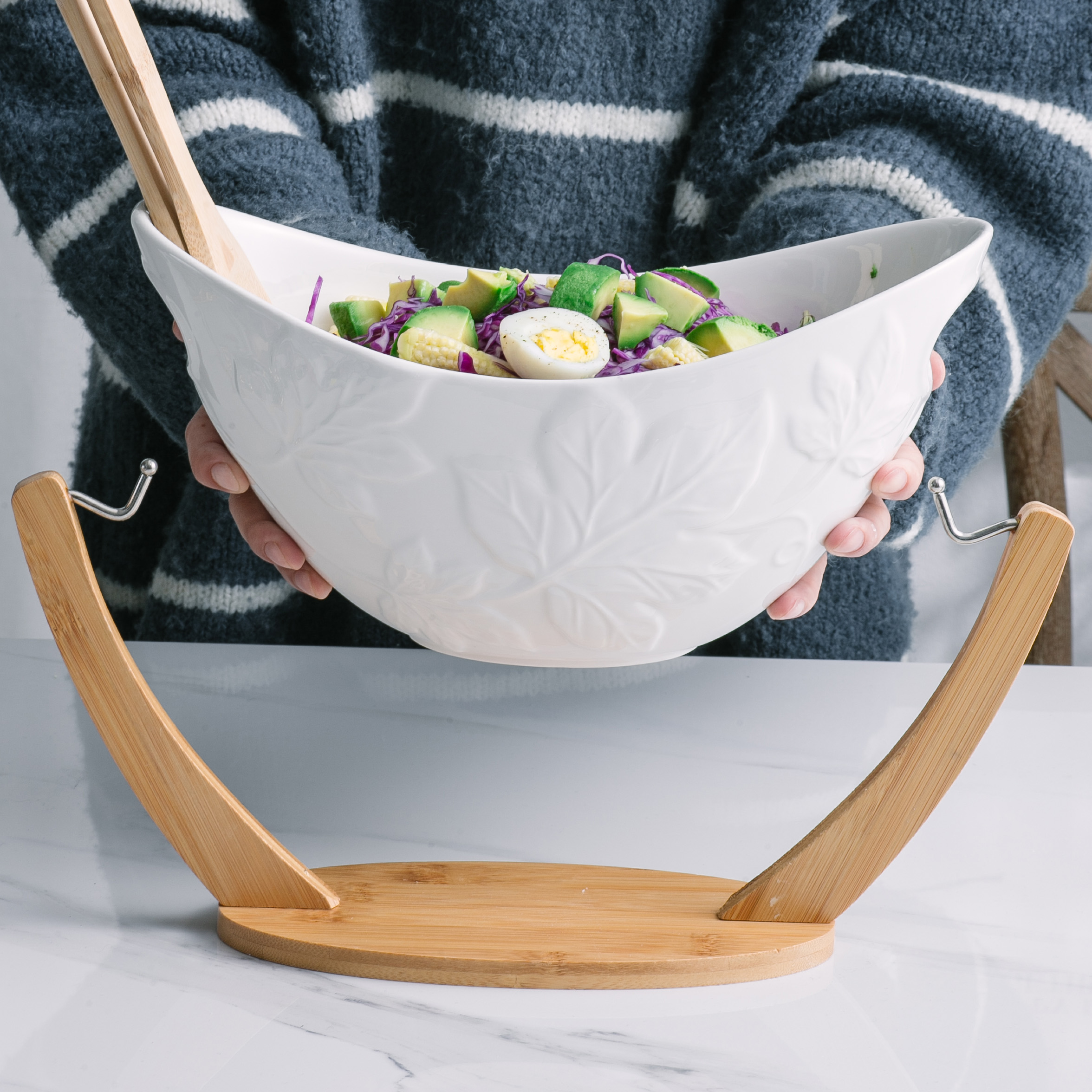 Dishwash safe over size ceramic bowl with hand holder oval shape ceramic bamboo salad bowl