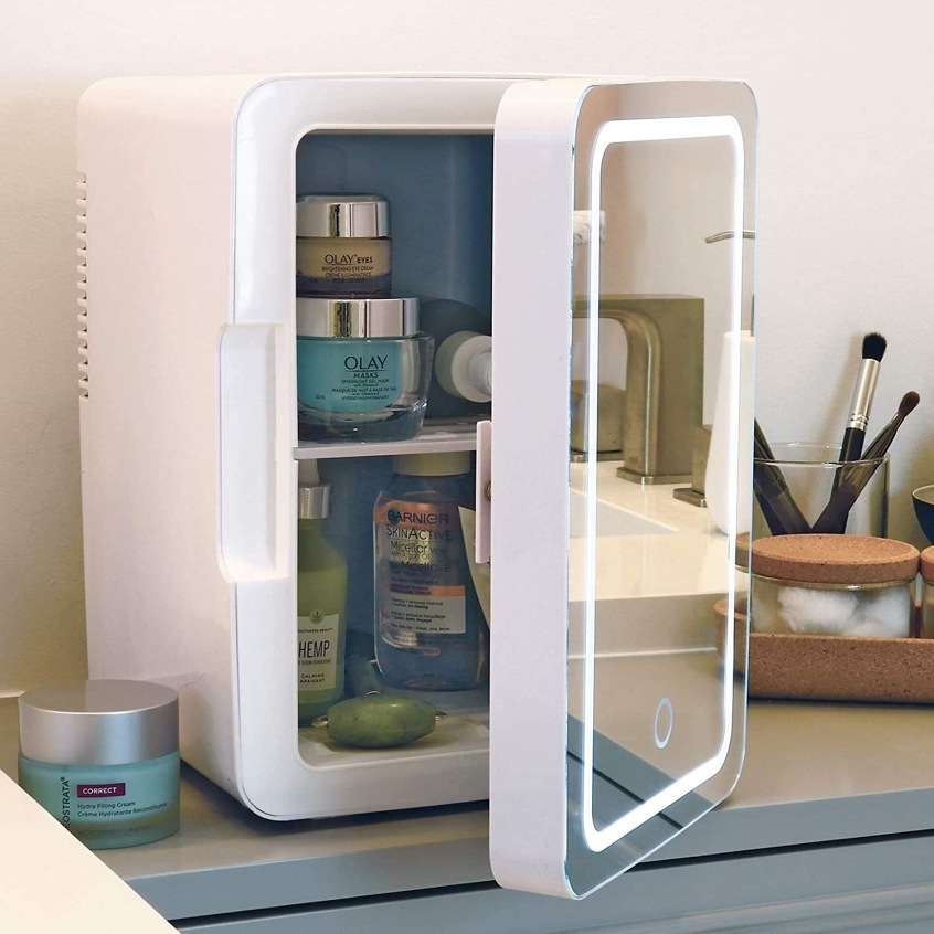 Charging Mode Cosmetic Skin Care Refrigerator Make Up mini Fridge