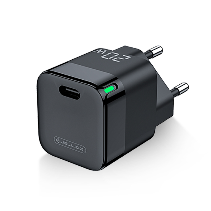 Trending product LED light PD 20W fast charge portable power station mini mobile charger phone charger
