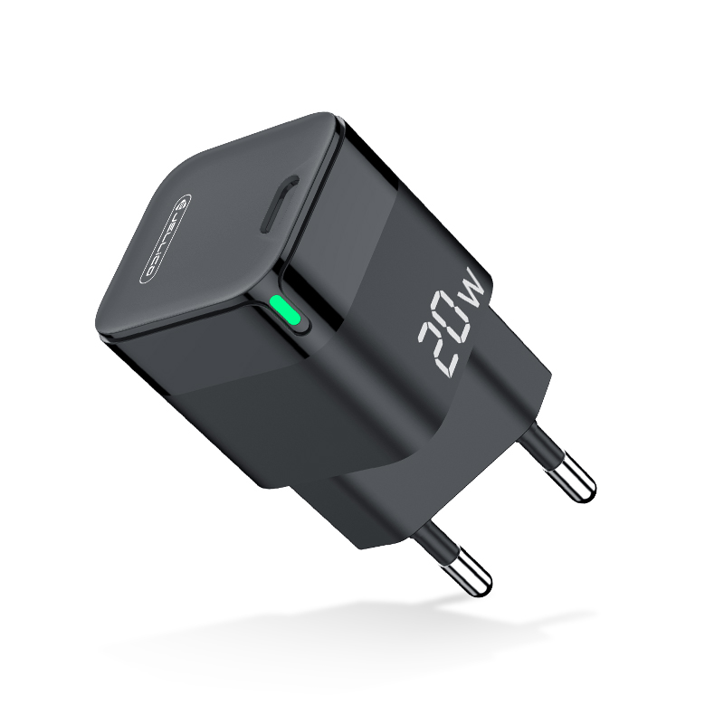 Trending product LED light PD 20W fast charge portable power station mini mobile charger phone charger