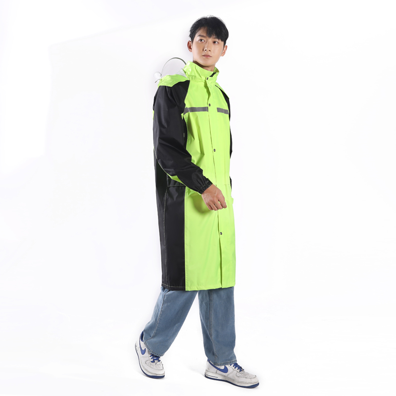 Low Price Rain Gear for Motorcycle Riders Color Matching Men Emergency Raincoat
