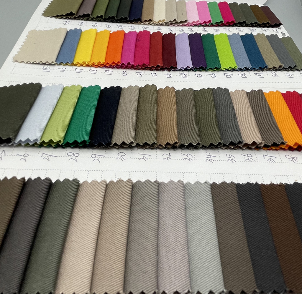  high quality 100% cotton 10856 woven comb skirt khaki twill fabric 260gsm stock lot roll textile for pant, bags, jacke