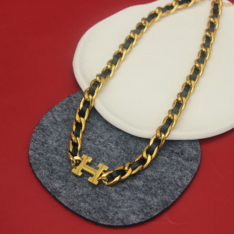 Luxury Designer H-shaped Necklace Vintage High-quality Stainless Steel Necklace Fashion Women Party Jewelry