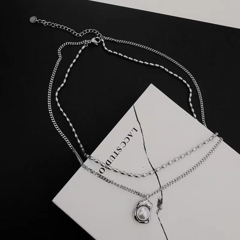 French Retro Double Layer Pearl Necklace Sea Inspired, Simple Design with Temperament for a Chic