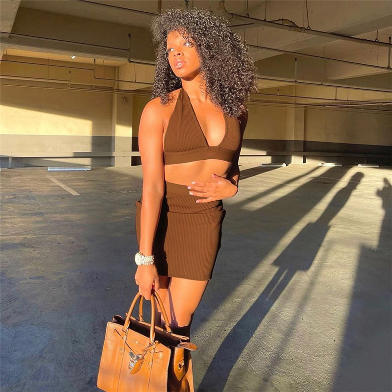 X04376C 2022 spring and summer women 2 pieces sets solid color hanging neck vest and skirts suits