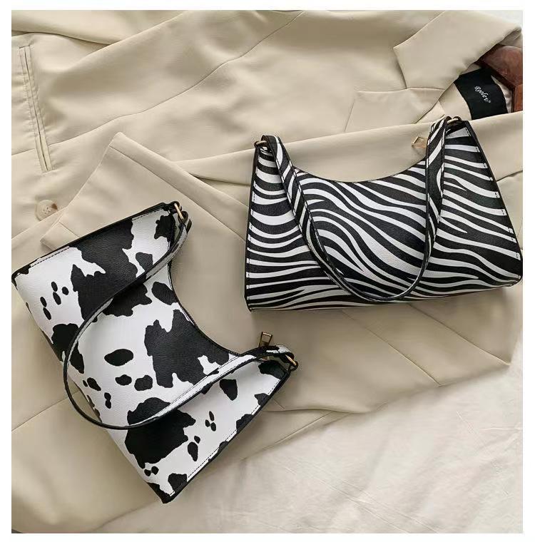 Trendy Glitter Leopard Print Crossbody Bag for Women Rhinestone Crystal Diamond Evening Clutch with PU Leather