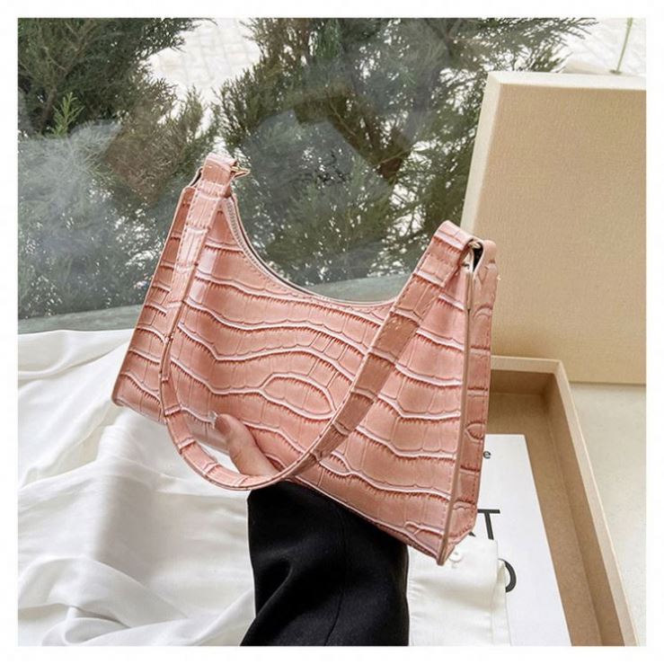 2022 Designer New Women's Mini Soft Cowhide Leather Chain Genuine Leather Purses And Handbags Luxury Shell Bag