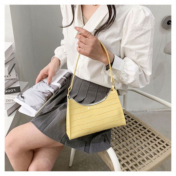 2022 Designer New Women's Mini Soft Cowhide Leather Chain Genuine Leather Purses And Handbags Luxury Shell Bag