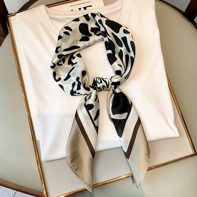 27.5 Inch x 27.5 Inch Small Square Silk Scarves Fashionable Ladies Satin Printed Neck Scarf, Women's Adult Accessory