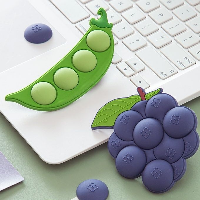 3D Soft Magnetic Stickers Blueberries Fruit Refrigerator Magnets Decoration Office Supplies Souvenir Cute Fruit Vegetabl