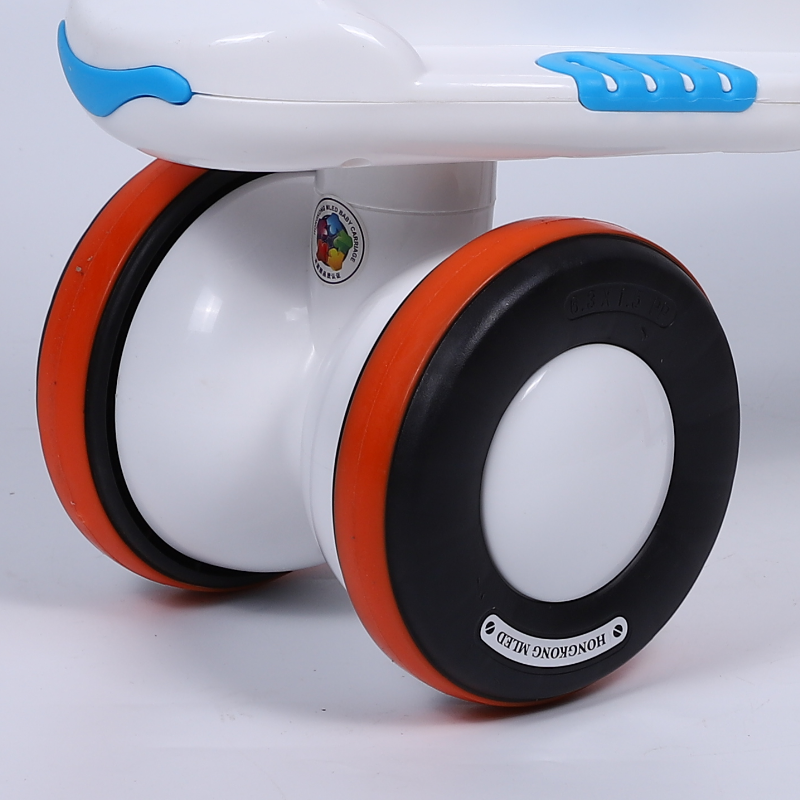 Amazon hot sale indoor and outdoor toy children's swing car blue red twist car