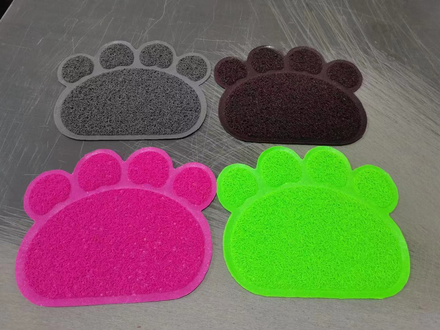 Different Colors Fashion Design Pet Shop Feeding Pvc Pet Mat