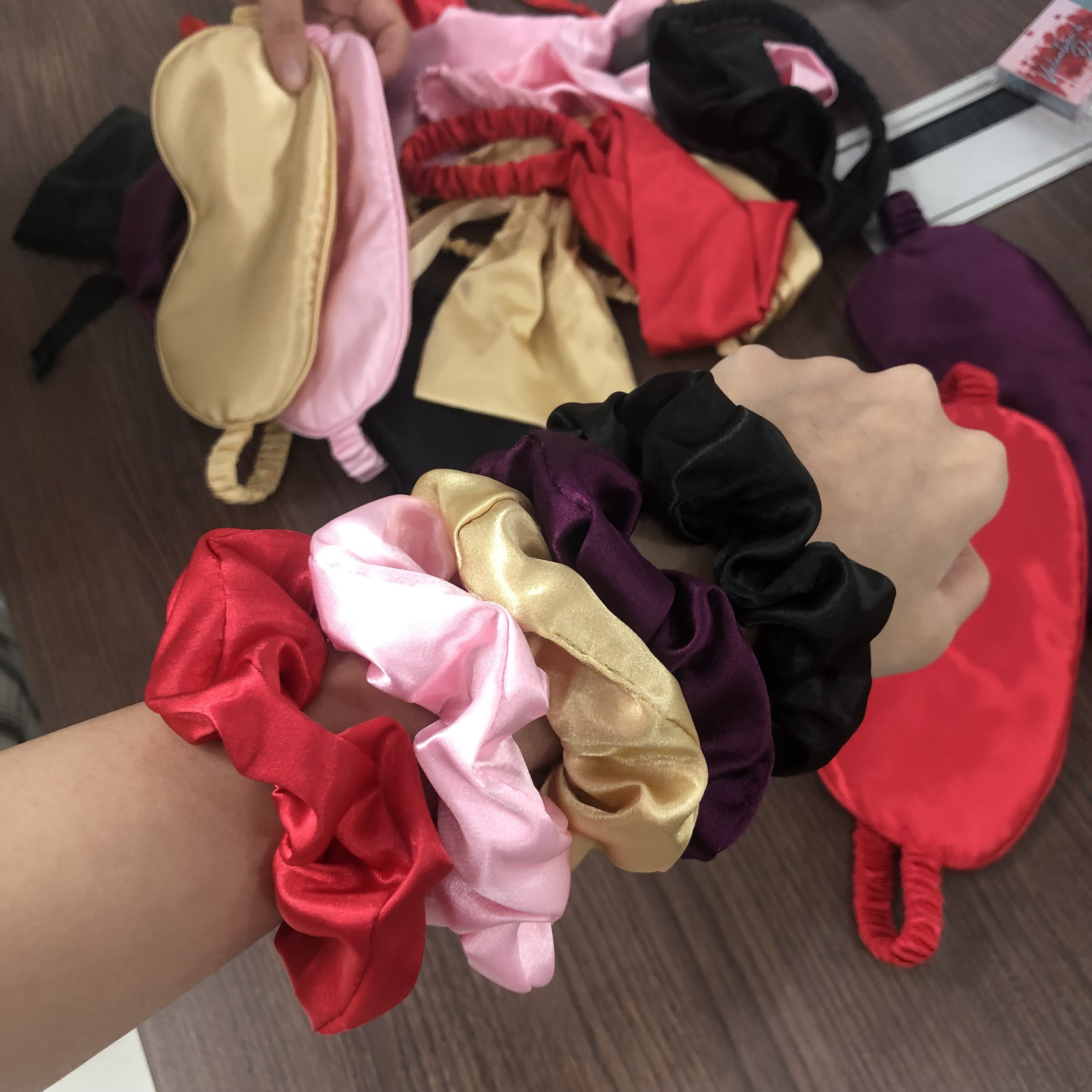luxury high quality silk Hair Band  Stain Scrunchines Hair Ties Elastic for girls women