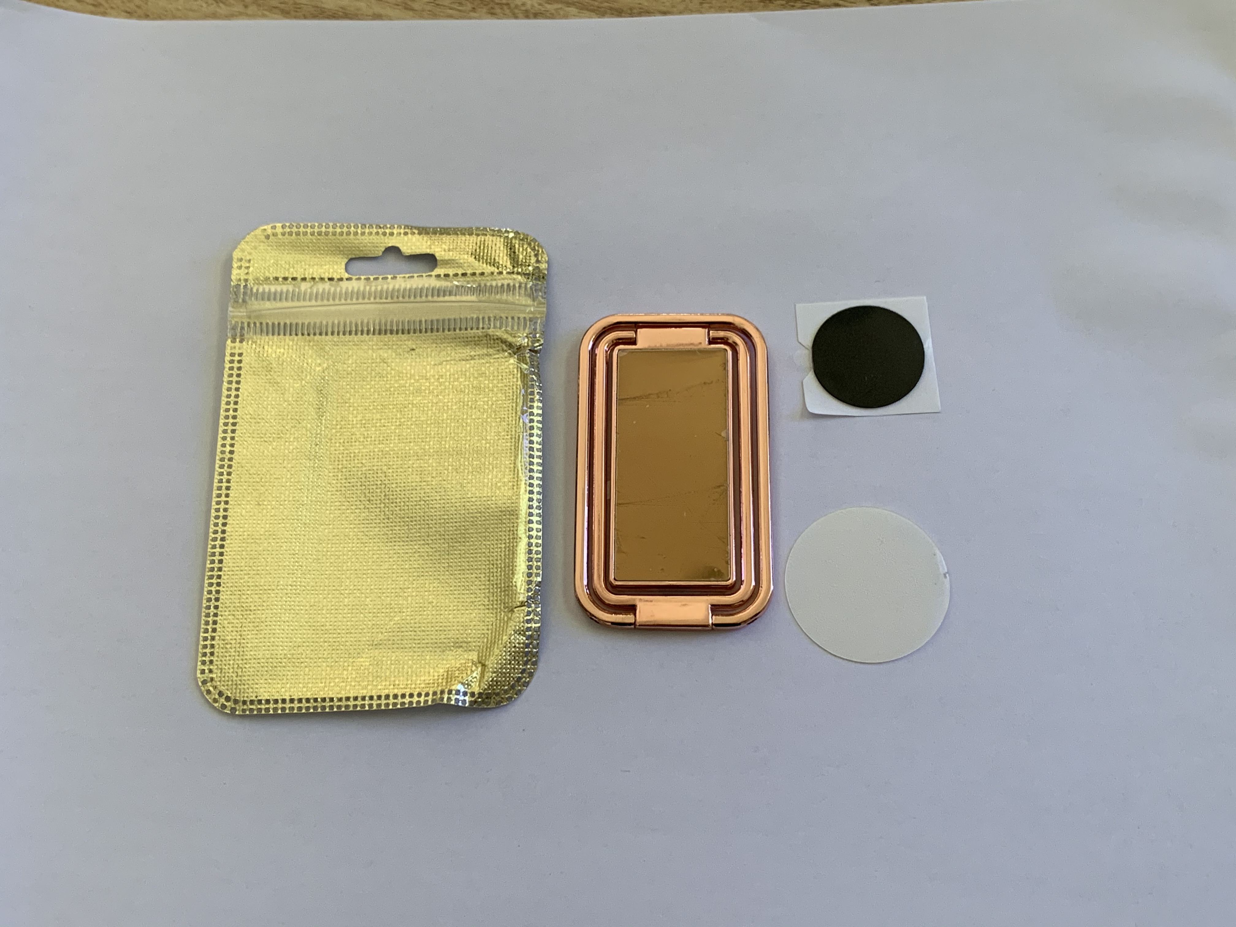 2022Ultra-thin foldable phone holder