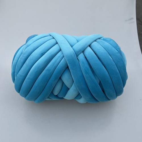 Hot Sale 3cm Wide  Chunky Yarn Braid Hand knitting Blanket Carpet Short Velvet Cotton Tube Filled Yarn