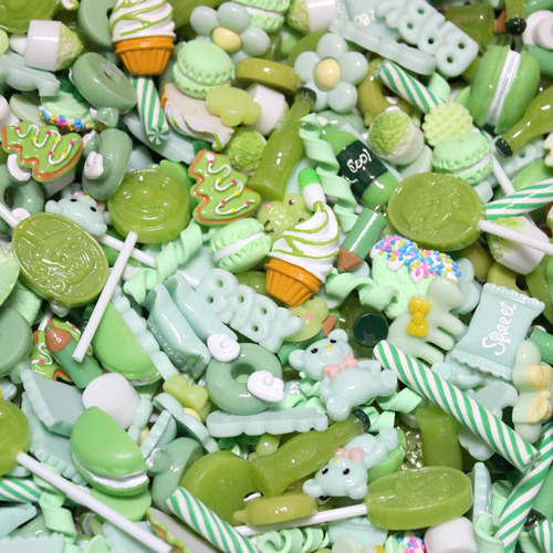 Mini Resin Chocolate Soft Packaging Fruit Resin Crafts With Accessories