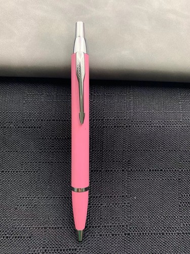 Low Price   Promotional Click Metal Ballpoint Pen With G2 424 Replaceable Refills