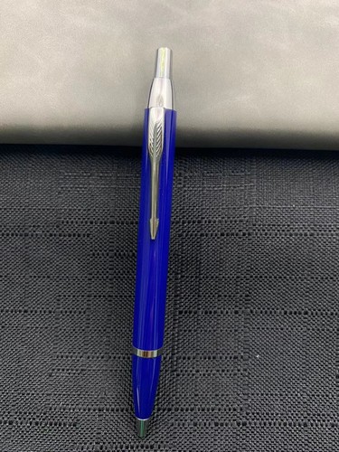 Low Price   Promotional Click Metal Ballpoint Pen With G2 424 Replaceable Refills