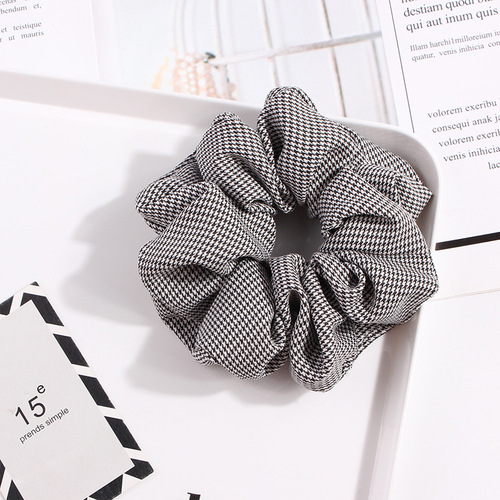 Hot sale high quality elastic hair scrunchies for female  24 colors scrunchies hair ties