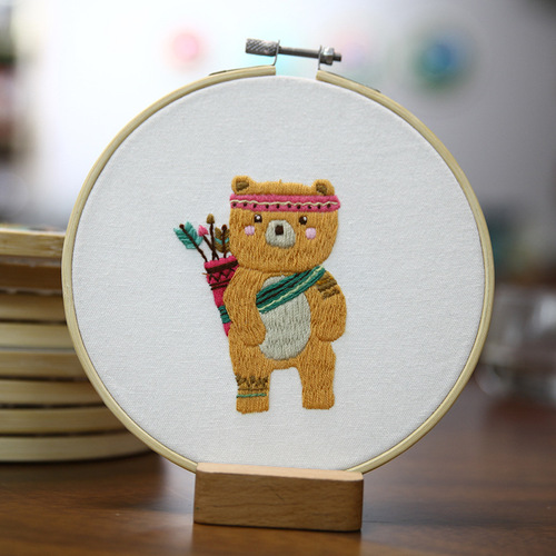 VANCY ARTS Animal Pattern Embroidery Kit for Beginner And Embroidery Hoop