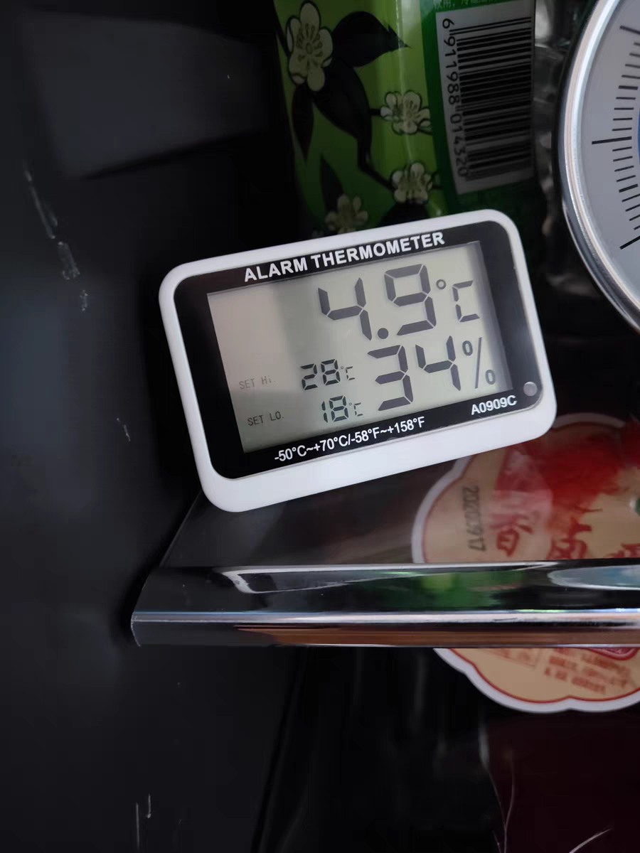 Home pharmacy refrigerator thermometer freezer Medical freezer alarm Digital electronic thermometer hygrometer