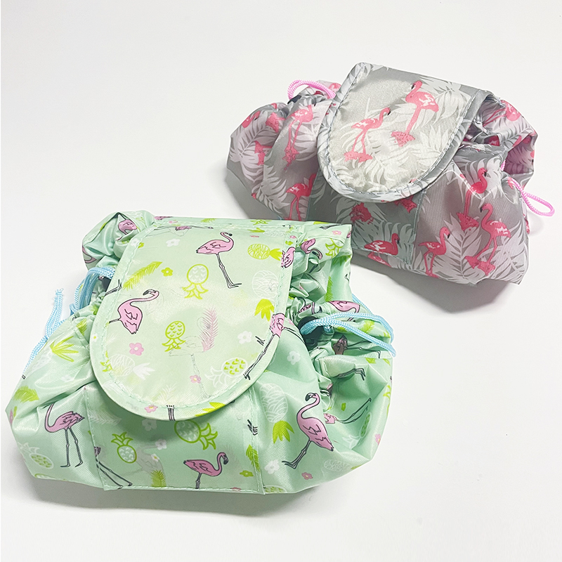 Popular  stock style Portable Lazy Drawstring Make Up Bag Large Travel Cosmetic Bag for female