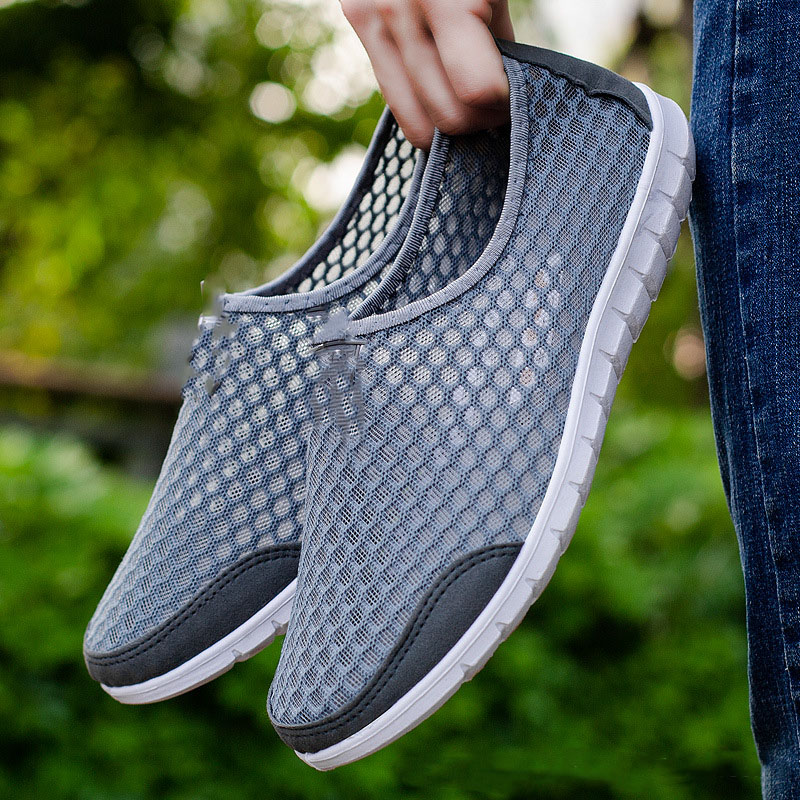 Mesh shoes Summer breathable hollow sandals Men's and women's same cloth shoes Leisure sports One foot pedal mesh sandal