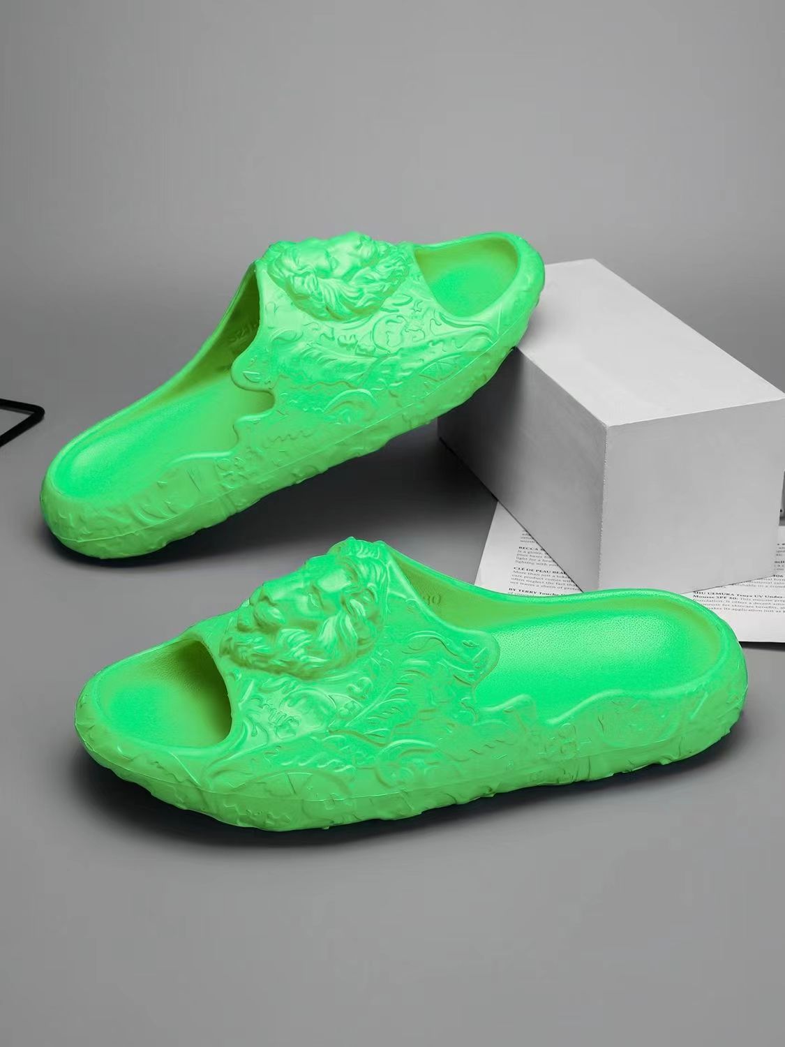 2023  new designer men and women unisex new designer flat non-slippery sandal slippers outdoor sport sneaker slides