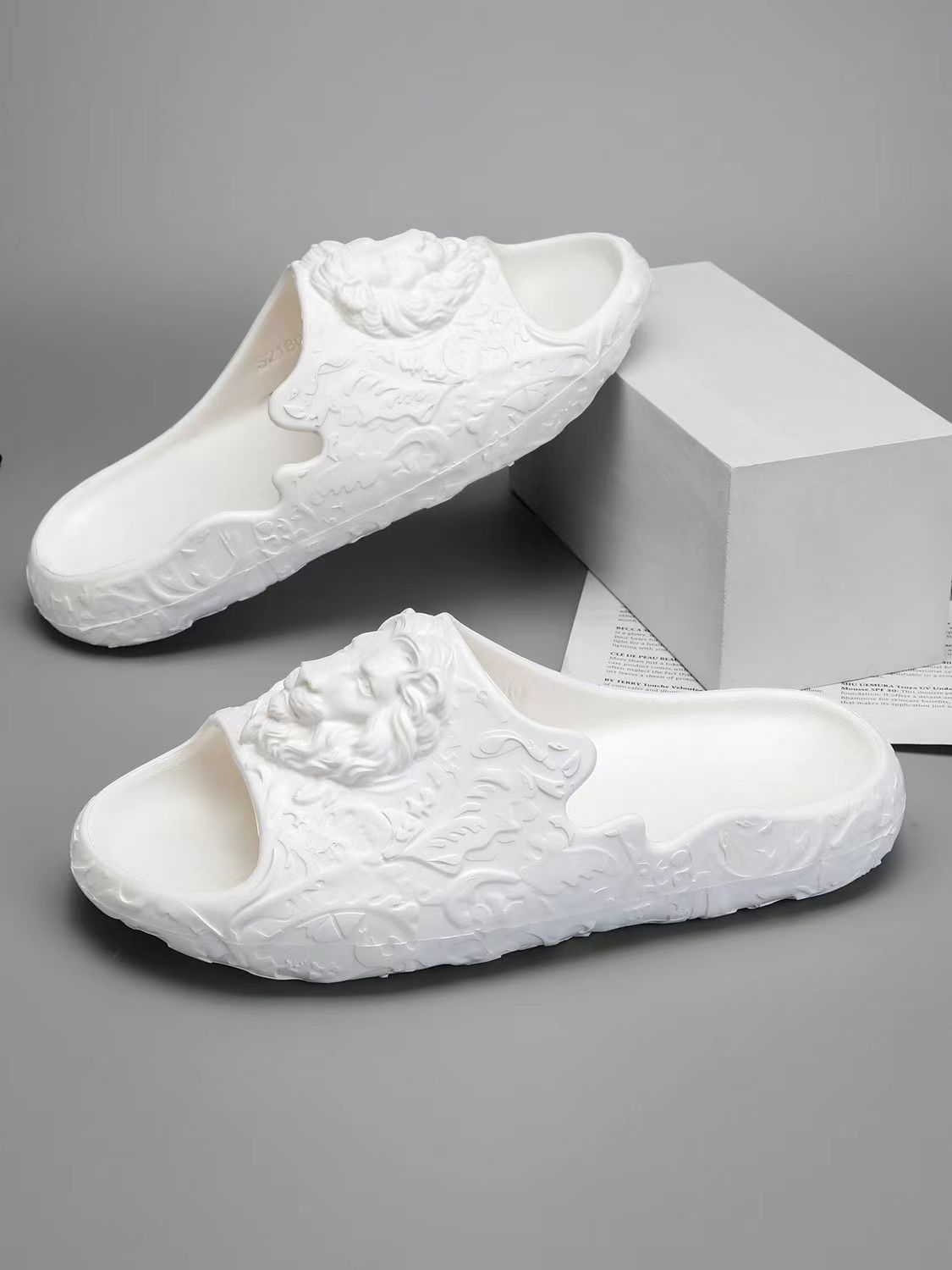2023  new designer men and women unisex new designer flat non-slippery sandal slippers outdoor sport sneaker slides