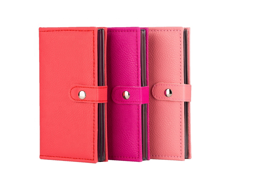  Private Label 22 Colors or 33 Colors Nude Eyeshadow Makeup Palette with Mirror PU Case