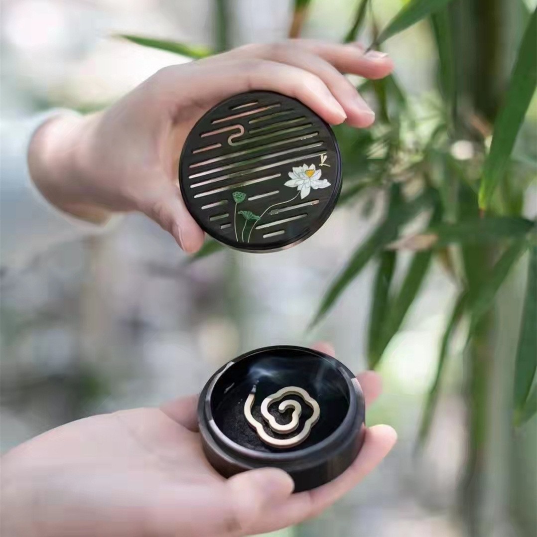 Chinese style Zen decoration home incense portable incense burner Solid wood sandalwood burner