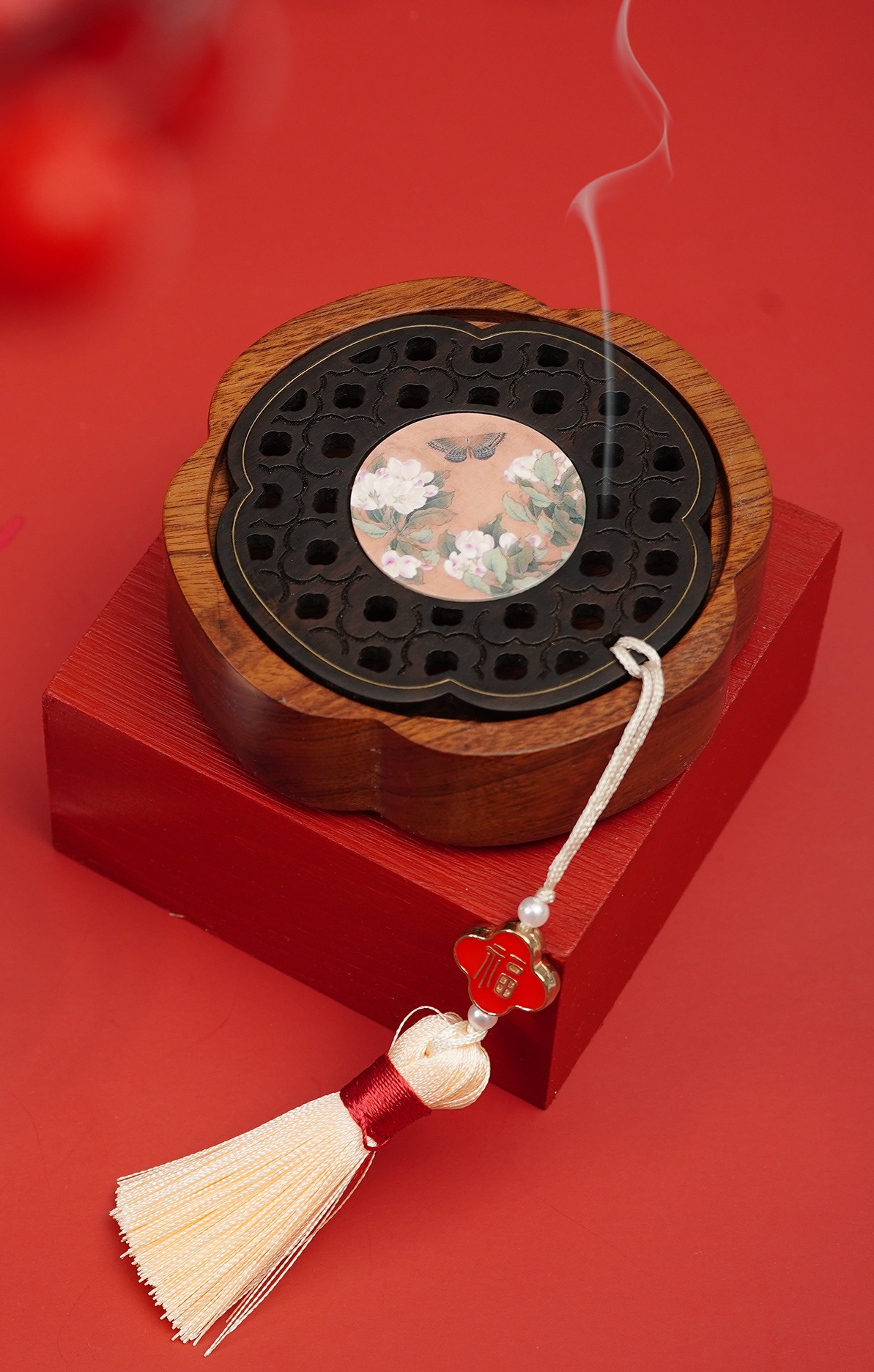 Chinese style Zen decoration home incense portable incense burner Solid wood sandalwood burner