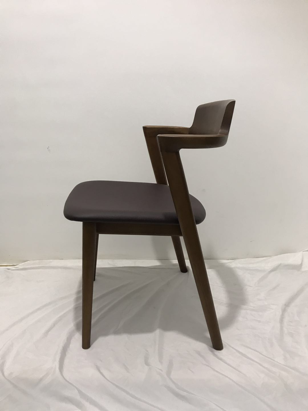 Solid Walnut Wood Dining Chair for Dining Room