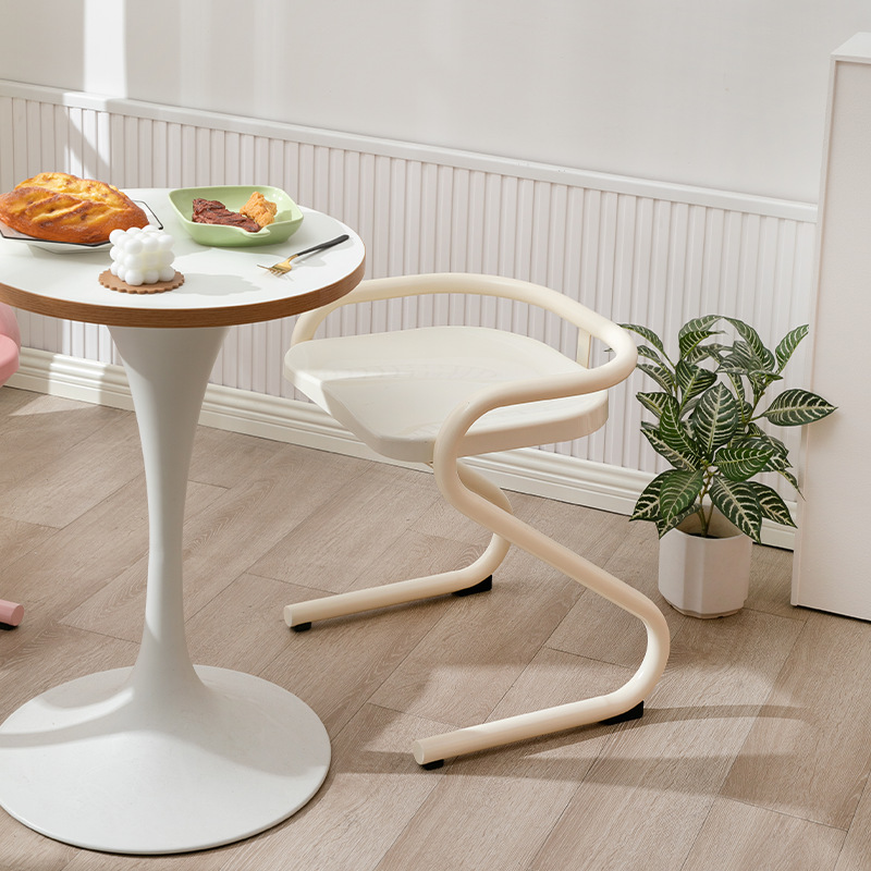 Modern Nordic Z Shape Dining Chair with Metal Frame (1 Piece)