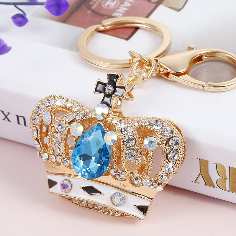 Latest china new model crown alloy metal keyrings ised women steel keychain