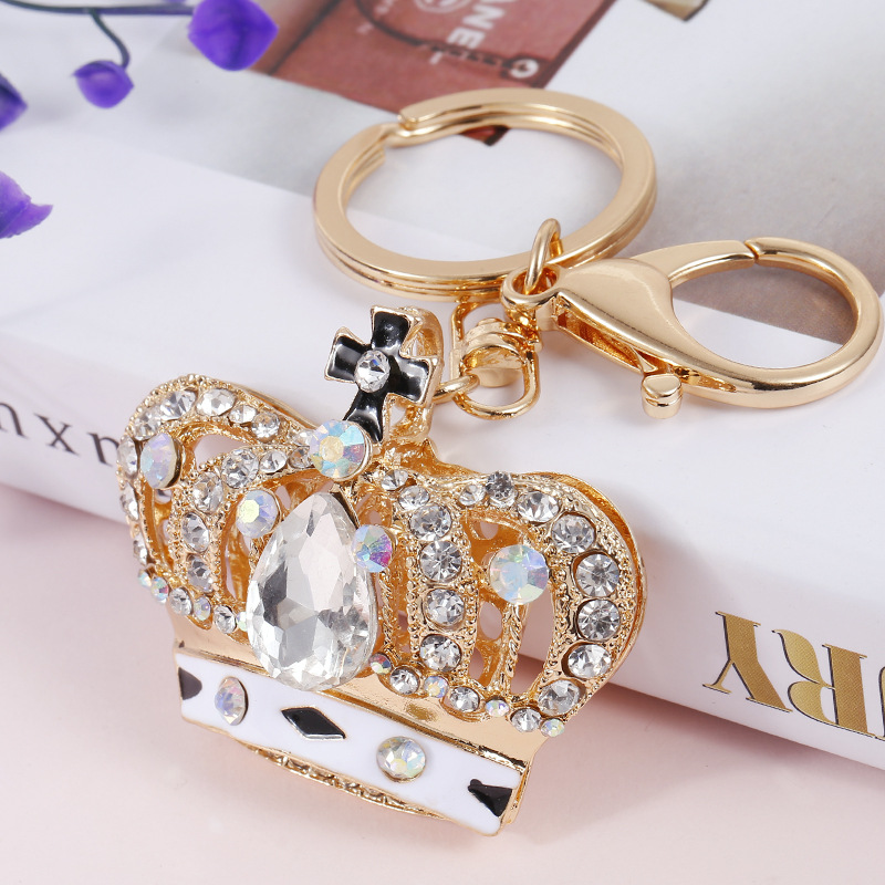 Latest china new model crown alloy metal keyrings ised women steel keychain