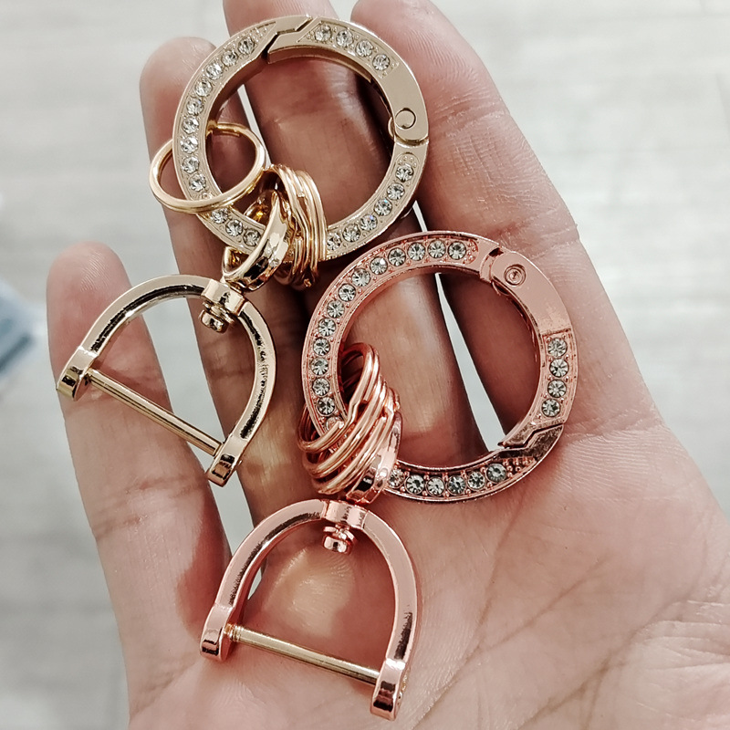 Creative Diamond Broken Ring Keychain DIY Personalized Accessories Simple Car Vachette Clasp Key Men and Women  key chai