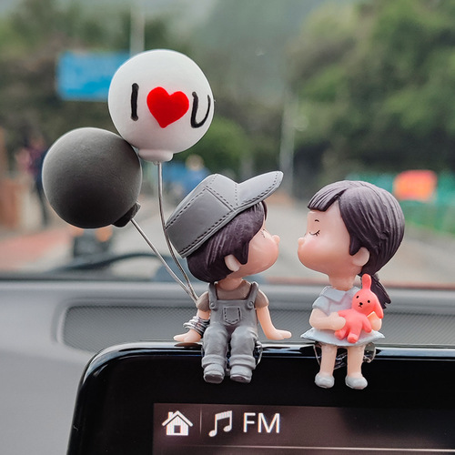 Car Decoration Cute Cartoon Couples Action Figure Figurines Balloon Ornament Auto Interior Dashboard Accessories for Gir