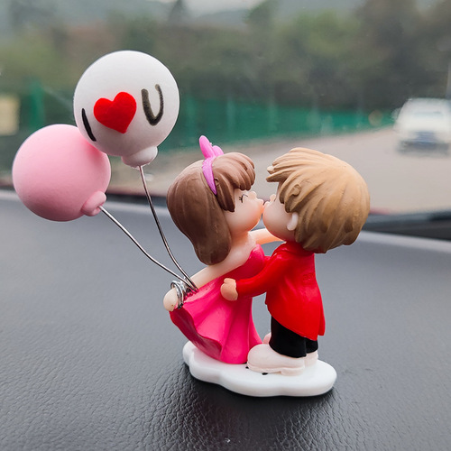 Car Decoration Cute Cartoon Couples Action Figure Figurines Balloon Ornament Auto Interior Dashboard Accessories for Gir