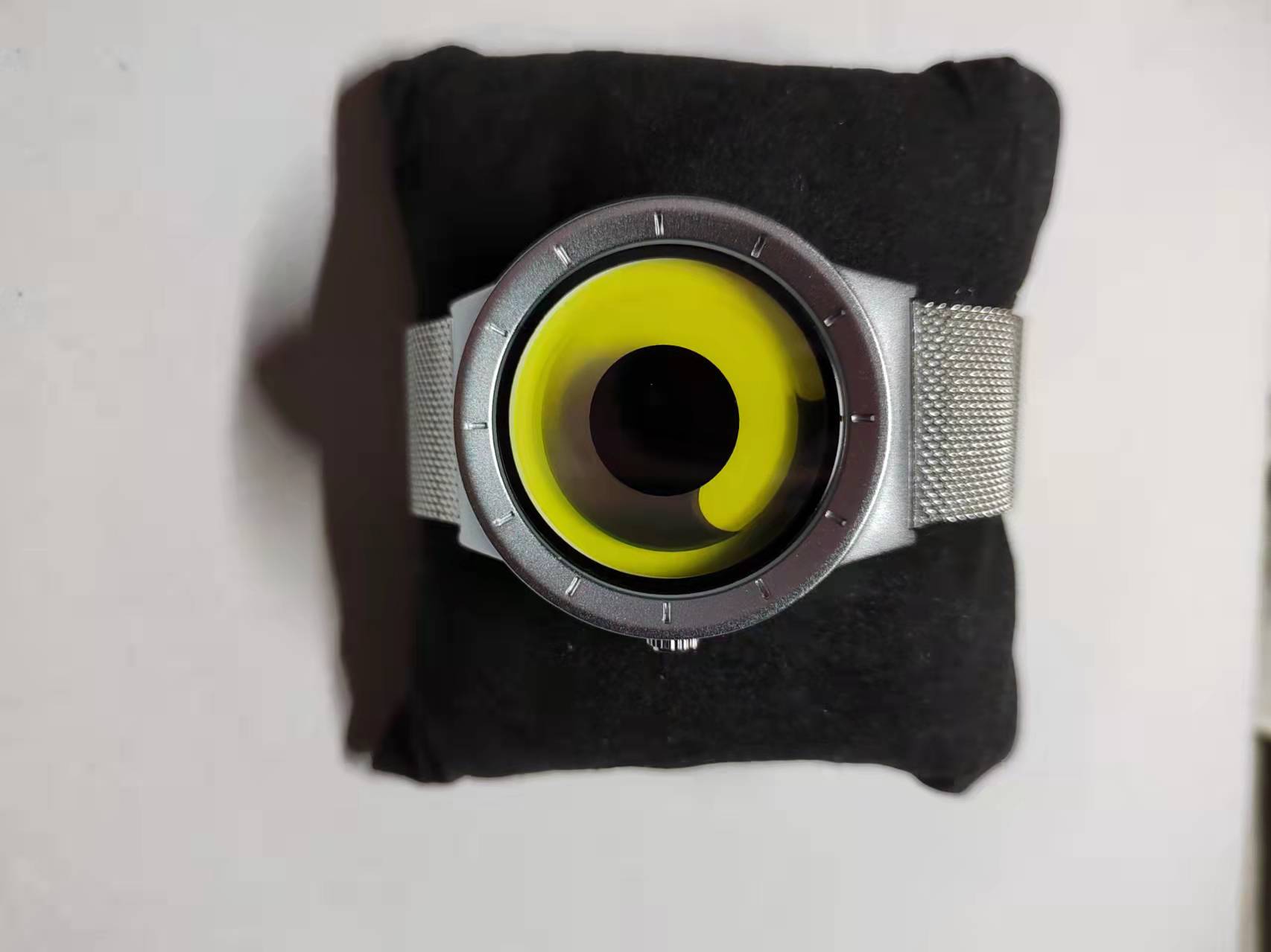 Creative Quartz Watches Top FASHION Brand Casual Stainless steel Mesh Band sport watch