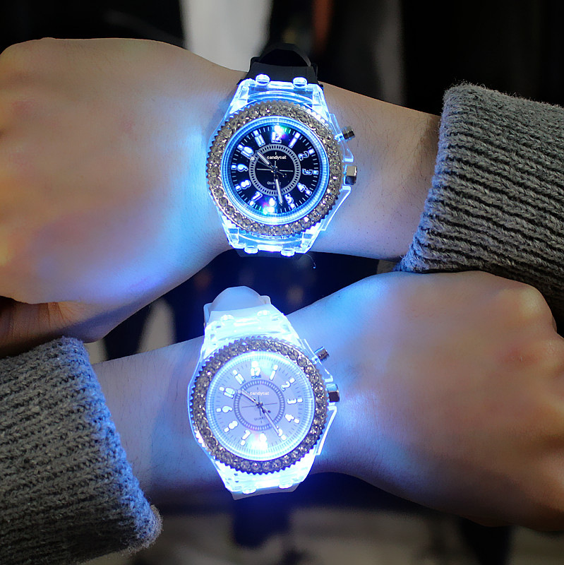 Men Cheap Luminous Sport Quartz Watch Week And Date Chronograph Watch Fashion Leather Strap Watch For Boy