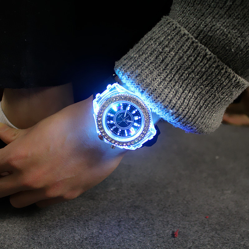 Men Cheap Luminous Sport Quartz Watch Week And Date Chronograph Watch Fashion Leather Strap Watch For Boy