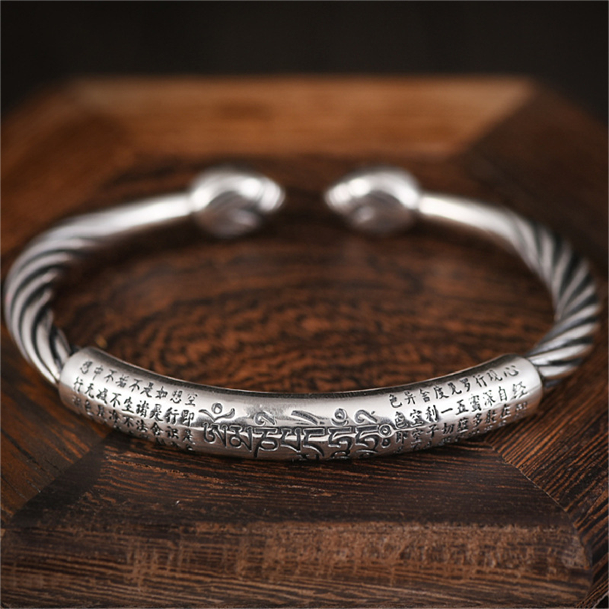 Men Women Vintage Six-Character Mantra Open Bangle Silver Twisted Cuff Heart Sutra Bracelet