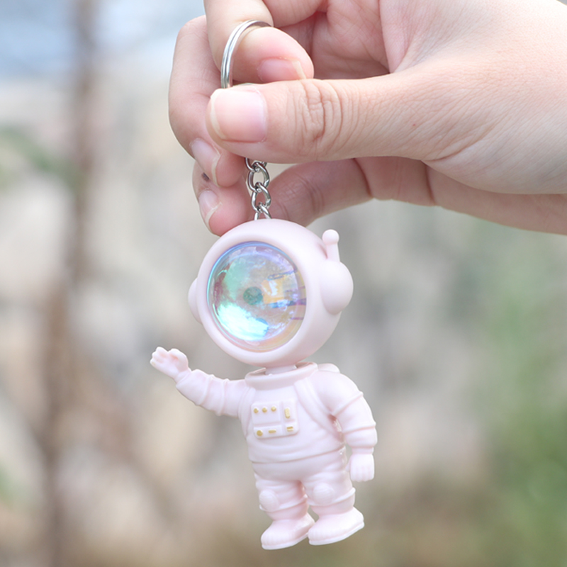 New Arrival Cartoon Sunset Light Space Astronaut Keychain Car Bag Fashion Creative Glowing Key Ring Small Gift Pendant O