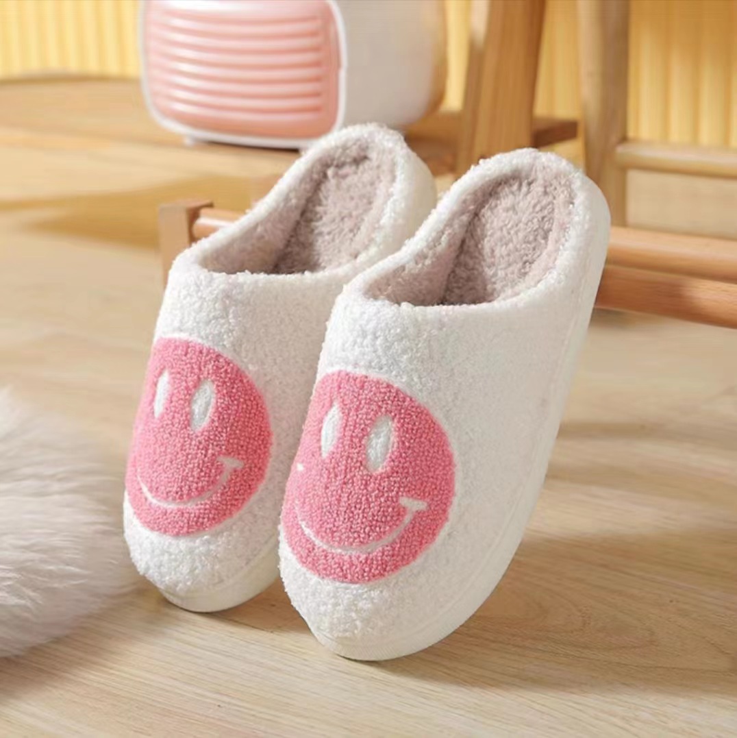  Winter cute cartoon smiling face home cotton slippers