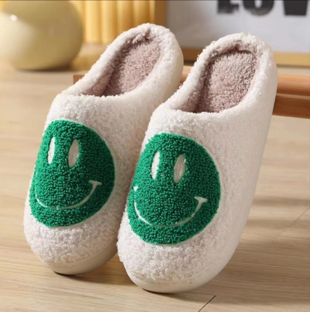  Winter cute cartoon smiling face home cotton slippers